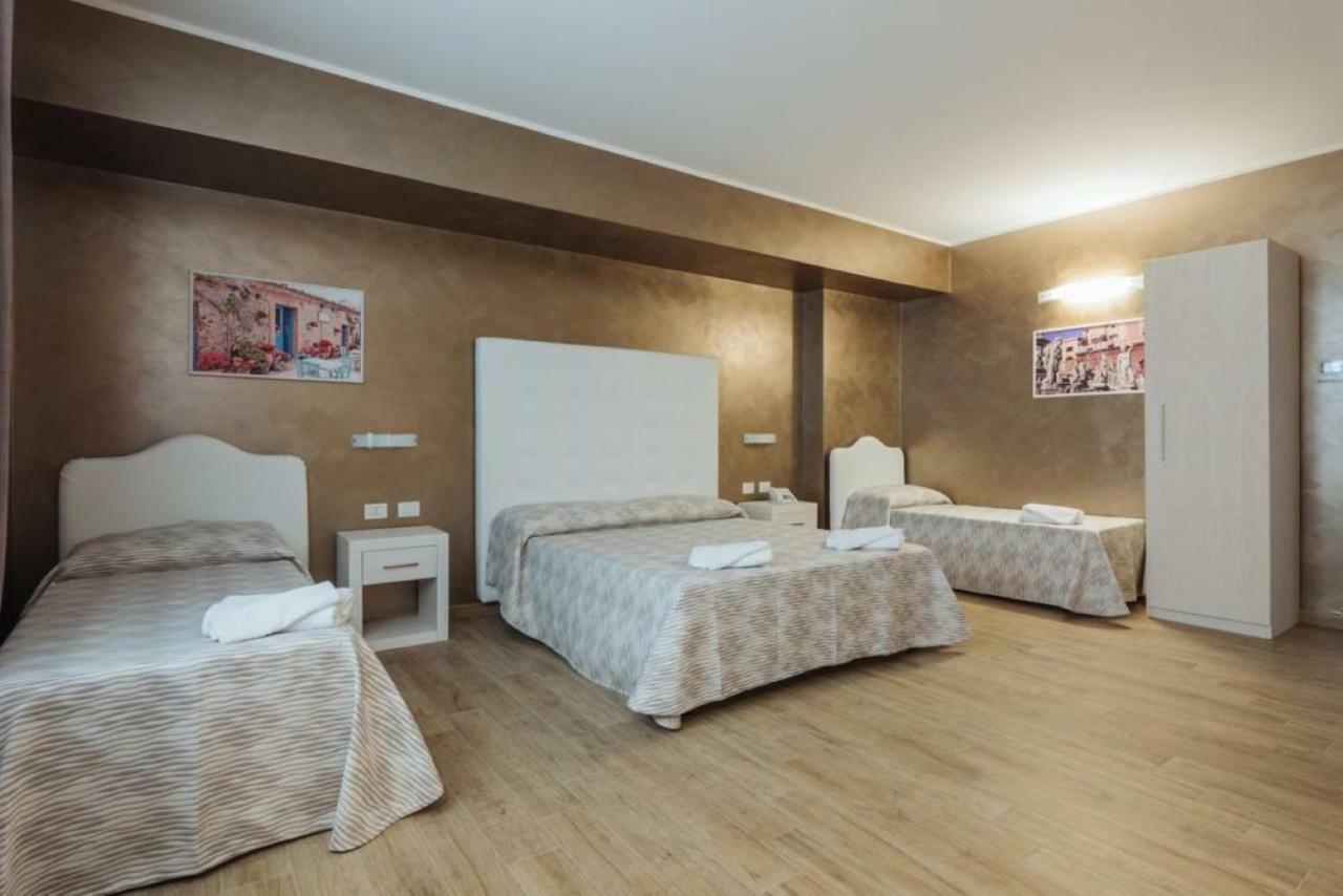 Le Vele Di Balestrate Hotel Buitenkant foto