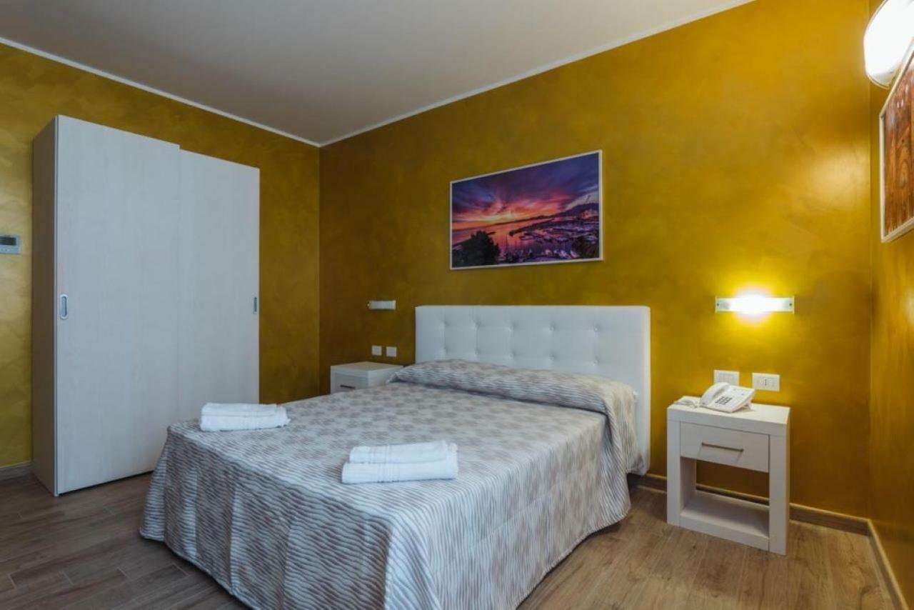 Le Vele Di Balestrate Hotel Buitenkant foto